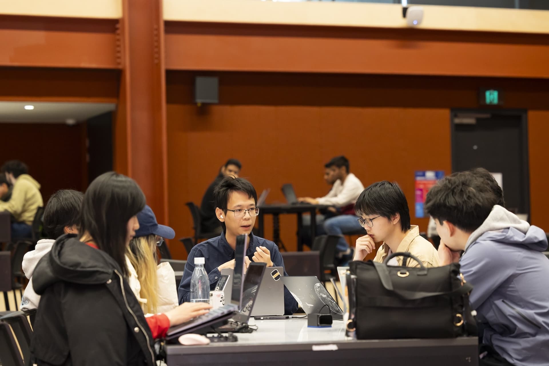 Students participating at UNIHACK